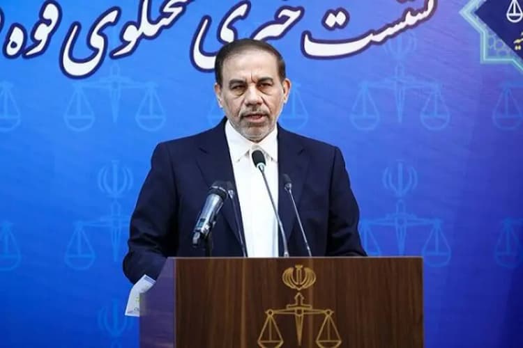 استاندار اصفهان از ارتباط استانداری با پیامک‌های حجاب خبر ندارد؟!/ تشکیل شعبه حمایت از آمران به معروف در اصفهان به چه معنا است؟