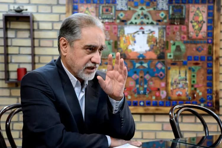 خاطره ماندگار سیاست‌مدار مالزیایی از دیدار ۹ ساعته با امام خمینی (ره)