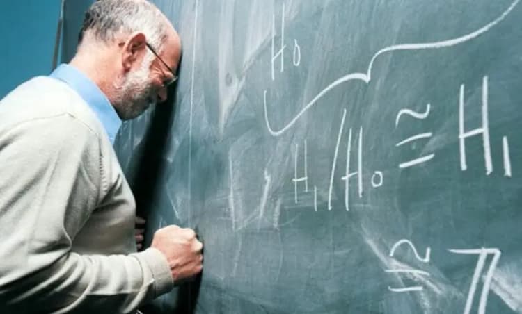 تصاویر غیرمنتظره از بارش برف بهاری اصفهان!