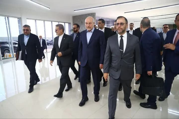 عراقچی: سیاست خارجی نه شرقی و نه غربی به معنای نفی روابط با غرب و شرق نیست / مبنای حرکت ما در مذاکرات نفی سلطه است / این که طرف‌های مقابل می‌گویند ایران نباید غنی‌سازی داشته باشد، یک جور تحمیل است؛ این چیزی نیست که مردم ایران زیر بار آن بروند