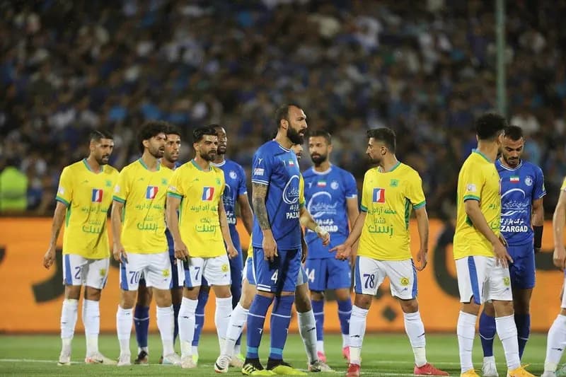 عکس | ساق‌بند های جالب دو گلزن استقلال در بازی با نفت