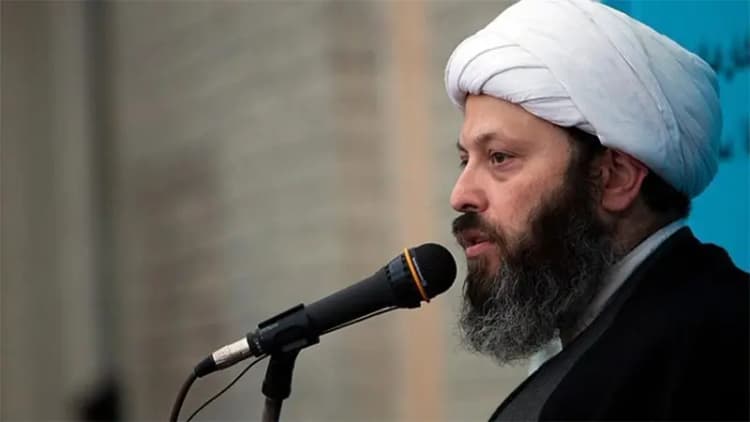 روزنامه خراسان : قهرمان‌سازی از قاسمیان، بازی با منافع ملی است