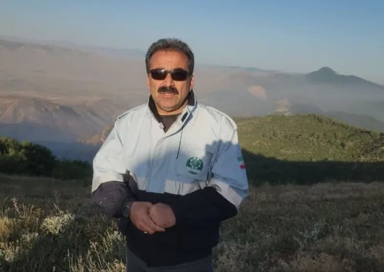 نمایش دروغین عشق و اقتدار/ پلیس تقلبی بازداشت شد