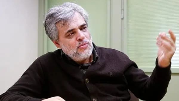از همتی تا فرزانه صادق؛ مهاجری مجلس را متهم به ابتذال کرد!