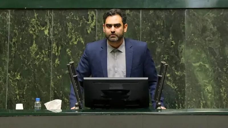 ببینید| ادعای ثابتی درباره سفر لاکچری خانواده وزیر راه