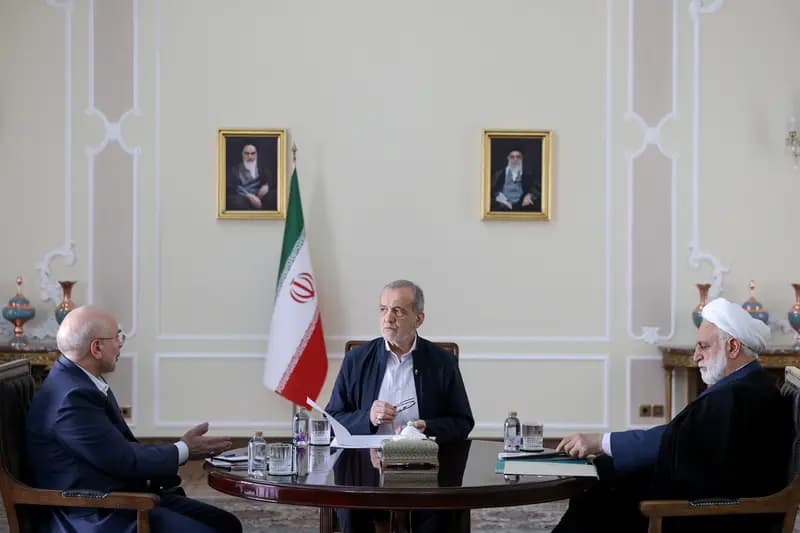 نشست مشترک سران قوا برگزار شد + عکس