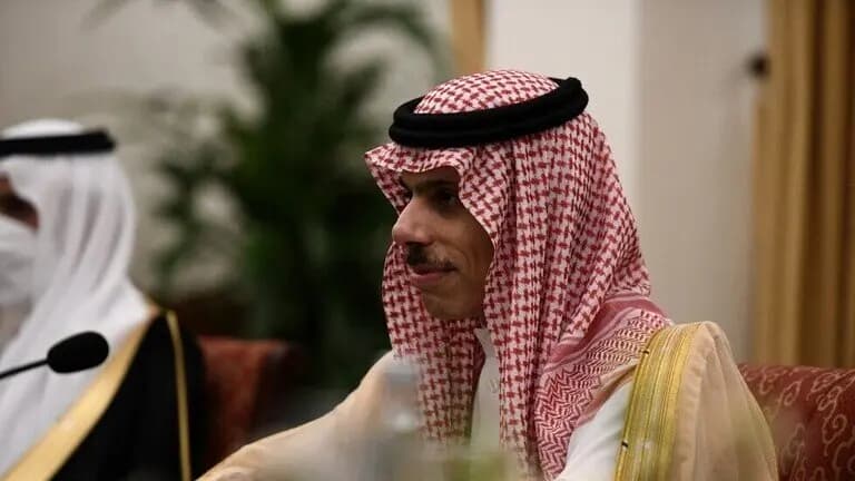 بن فرحان عازم کرانه باختری است