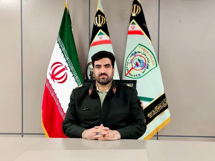 عیادت رئیس قوه قضاییه از &quot;عزت‌الله مطهری&quot; در منزل وی