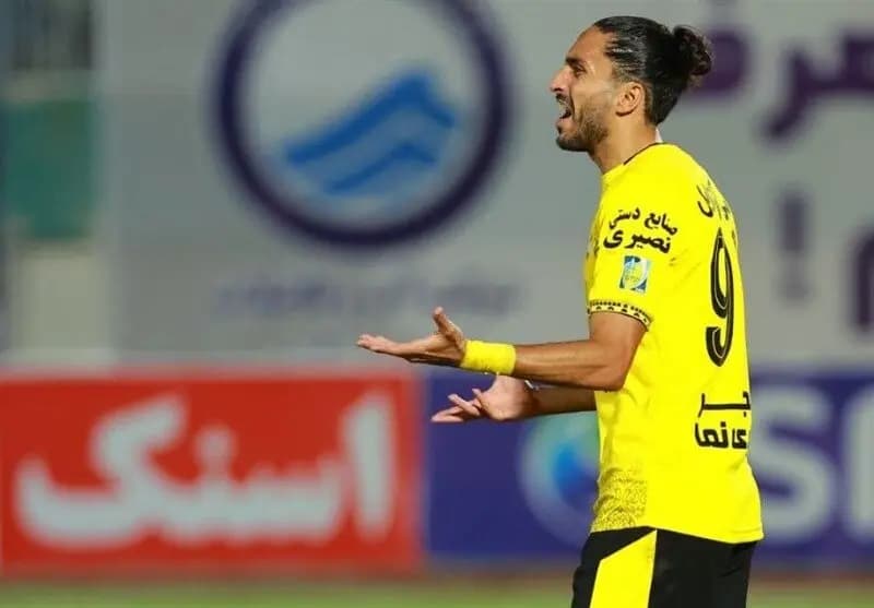 دو ستاره سپاهان در لیست خروج!