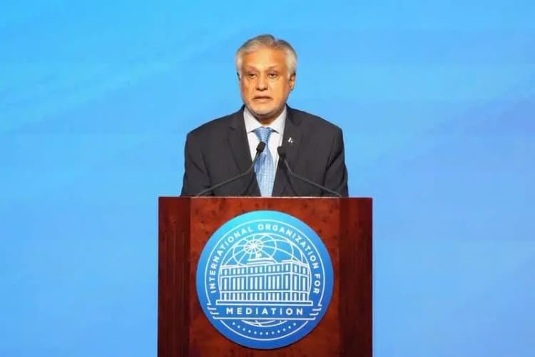 عراقچی: پیشنهاد آمریکا ابهامات زیادی دارد/ غنی‌سازی در ایران خط قرمز است