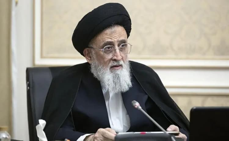 سوال یک مجری درباره کتاب امیرحسین ثابتی را آچمز کرد! +ویدیو