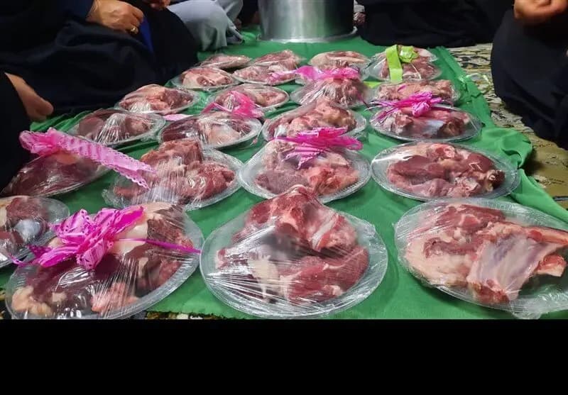 توزیع گوشت ۶۰ راس دام قربانی عید قربان در استان مرکزی