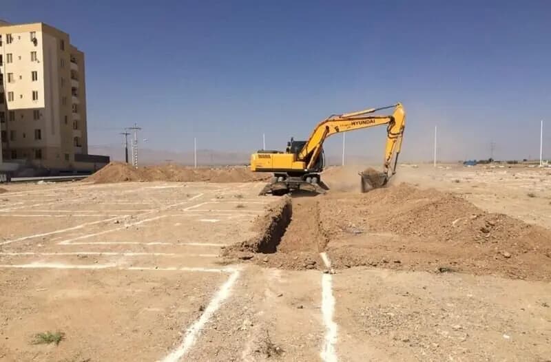 انتقاد تفاهم‌نامه آماده سازی ۸ هزارهکتار زمین برای طرح نهضت ملی مسکن