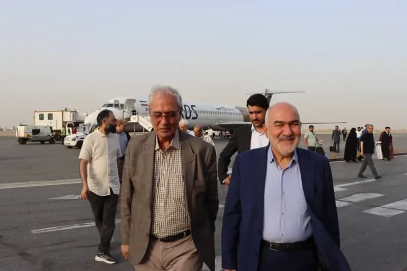دکتر موالی‌زاده مدیری توانمند و باسابقه است که قابلیت اداره هر استان بزرگی را دارد