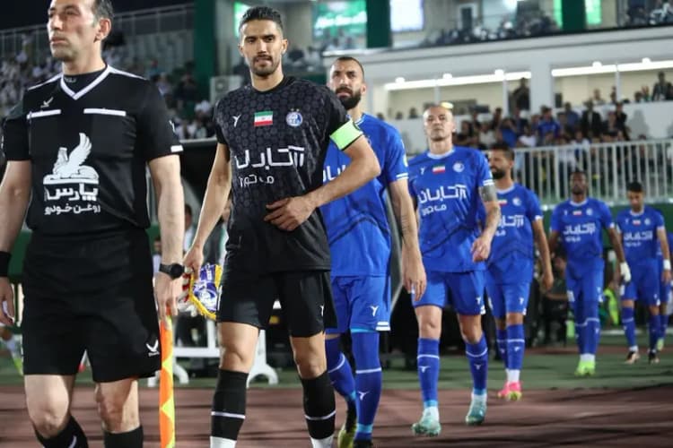 خرید پنجم پرسپولیس چه کسی است؟