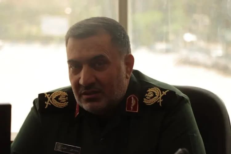 انتقال رشادت‌های دفاع مقدس رسالت اصلی هنرمندان است