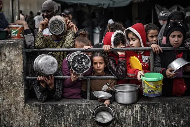 ولایتی: دشمن واقعی صهیونیسم غاصب است