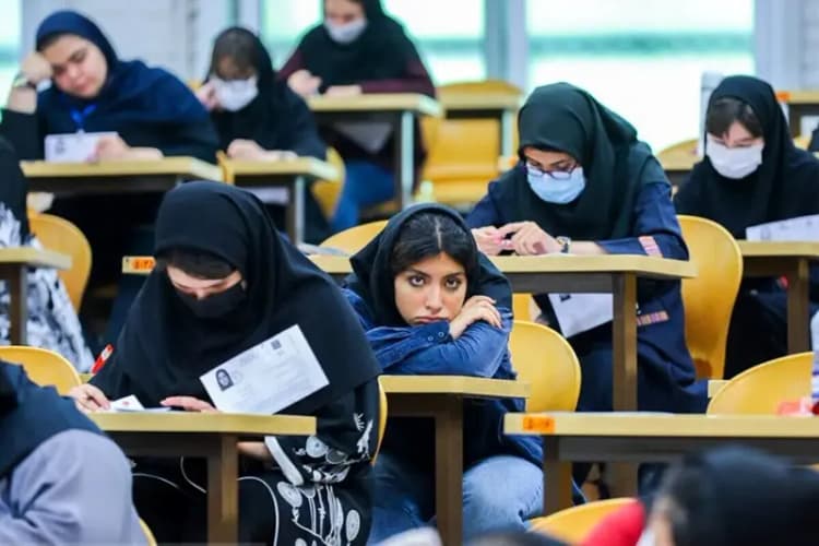 تصاویر غیرمنتظره از بارش برف بهاری اصفهان!