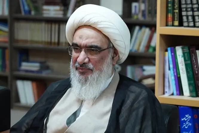 اطفاء حریق مراتع صدرا؛ مهار موفق آتش با تلاش تیم‌های عملیاتی