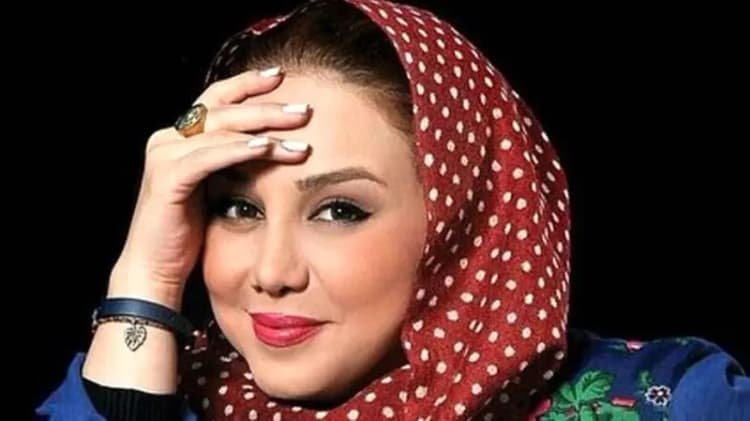 فیلم شاهکار خوانندگی آهنگ گلوبند عرفان طهماسبی در اولین کنسرت رسمی اش بدون ذره ای استرس/ تو رقص ماه و کارون جنون عشق مجنونی !