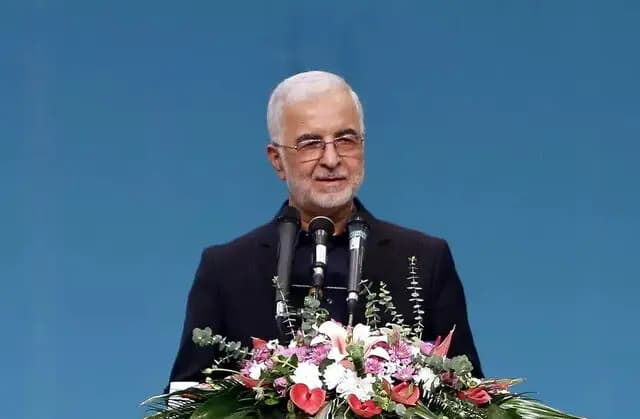 وزیر کشور: نظرسنجی‌ها نشان می‌دهد اعتماد عمومی به پلیس بالاست/ تضعیف پلیس به معنای تقویت ناامنی است