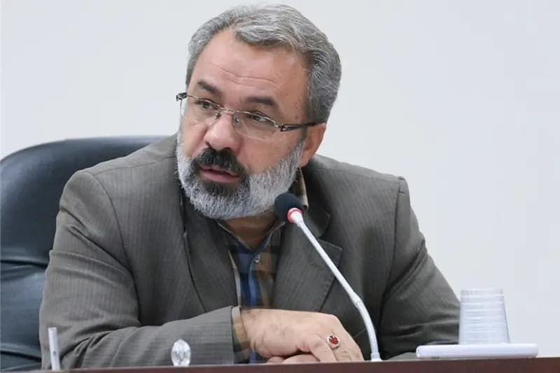 حمله تند یک نماینده به شمخانی: شهید رئیسی شما را خوب شناخت/ شما چه سمتی داریدکه از طرف ایران سخن میگویید؟