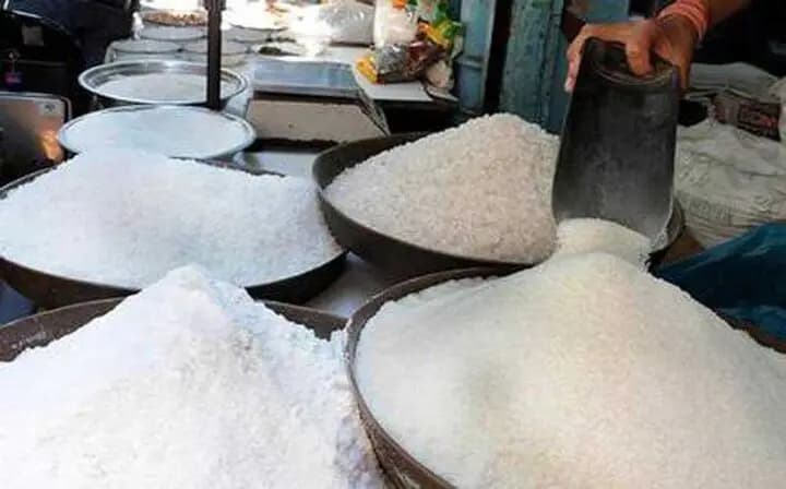 کمبودی در بازار شکر وجود ندارد/ قیمت جدید شکر را ببینید