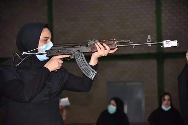 مقابله با ملخ‌ها در گلستان کلید خورد