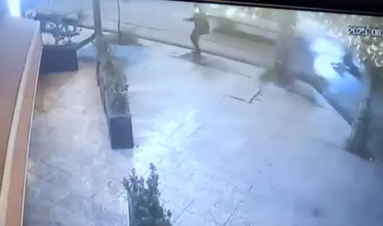 دریغنامه جمعی ما/یادداشتی به‏بهانه‏ٔ انتشار نسخهٔ ترمیم‌‏شده‏ٔ  فیلم «غریبه و مه» اثر جاودانه‏ٔ بهرام بیضایی