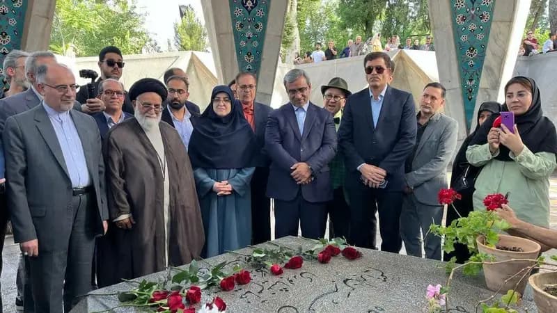 آئین بزرگداشت حکیم عمرخیام نیشابوری آغاز شد