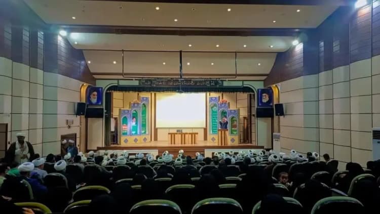مردم دشتی باید از مزایای صنایع نفت و گاز بهره‌مند شوند