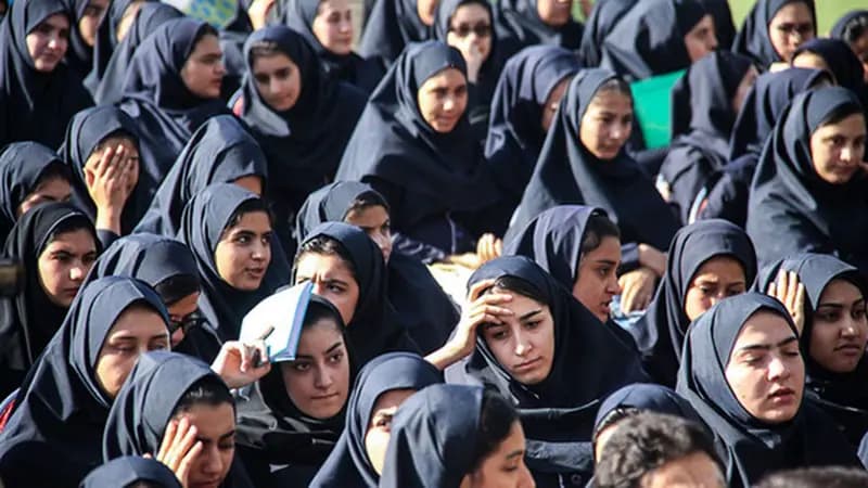 وزیر آموزش و پرورش: در تهران 37 هزار کلاس درس با بیش از ۳۵ دانش آموز داریم