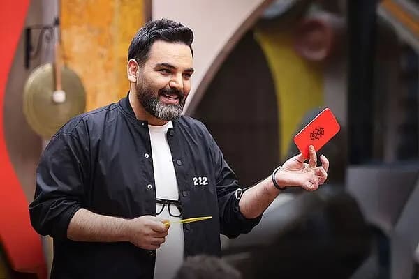انتقاد تند از احسان علیخانی و جوکر؛ حرمت هنر را زیر سوال بردی!