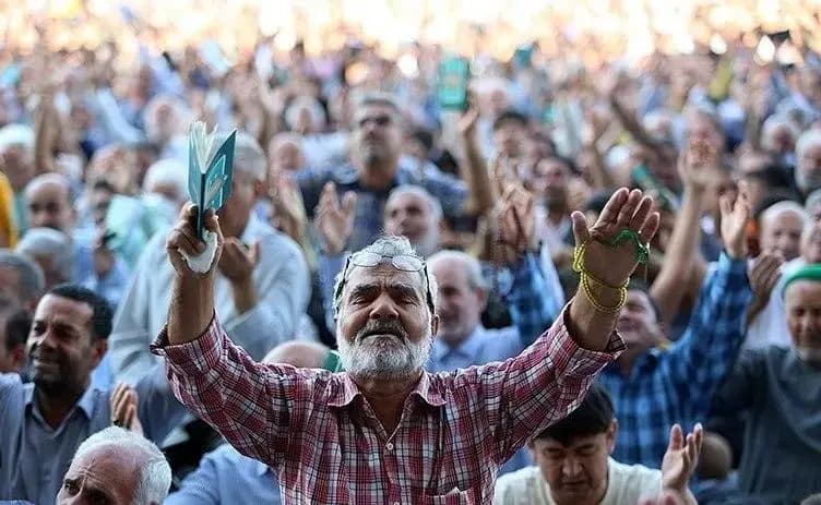 فرازهایی از دعای عرفه امام حسین(ع)