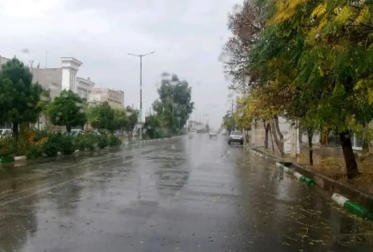 تصاویر آتش‌سوزی شدید در میدان نقش جهان اصفهان 