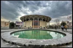 میراث امام خمینی؛ راهنمای ملت در مسیر عزت و استقلال