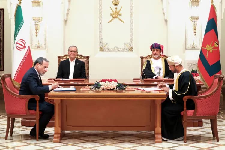 اتفاقی ویژه در جریان سفر پزشکیان به عمان