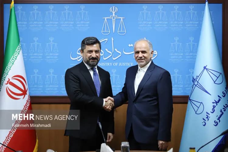 آموزش و پرورش: نمرات آزمون‌های نهایی دانش‌آموزان بین ۸ تا ۱۰ است/ ۴۰ درصد ابتدایی‌ها مهارت خواندن و نوشتن استاندارد را ندارند