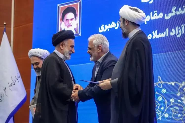 مسئول نهاد نمایندگی مقام معظم رهبری در دانشگاه آزاد اسلامی تغییر کرد