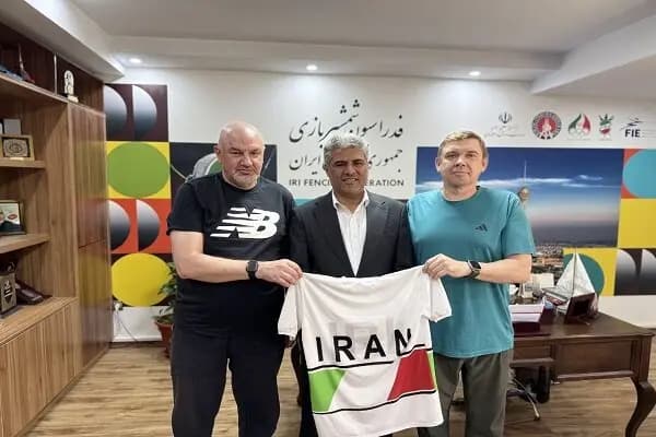 فرهاد مجیدی از البطائح جدا شد/مقصد بعدی استقلال؟