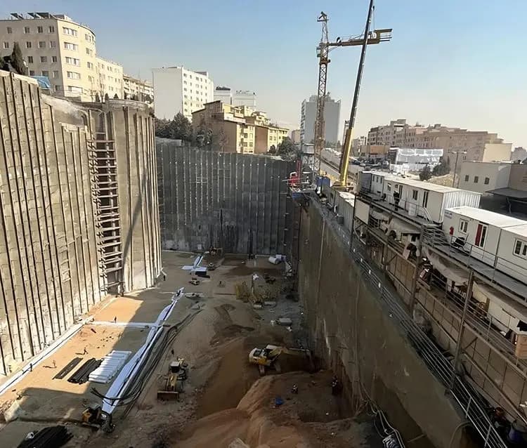 حمایت شهرداری از ساخت هتل ولنجک