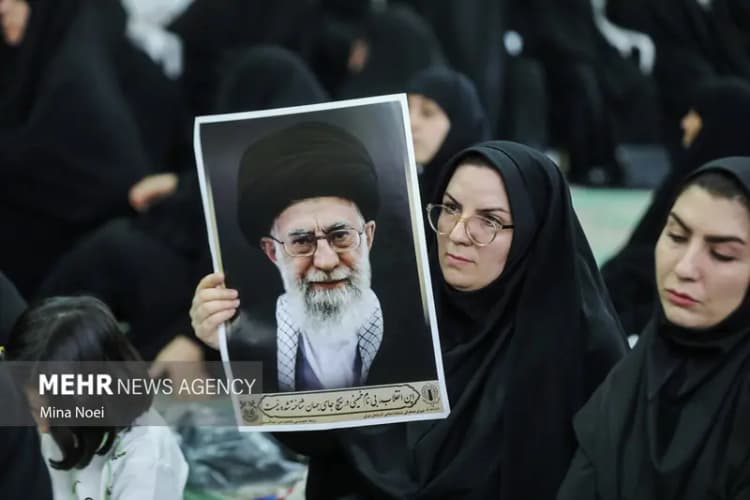معاون اقتصادی استاندار کرمان به مدیران غایب در جلسات رفع موانع تولید کارت قرمز داد