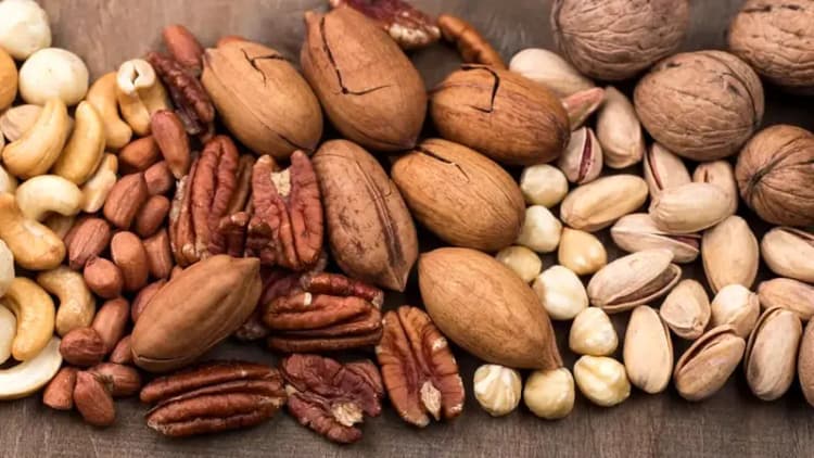صادقی: برای دفن اموات وضعیت بحرانی وجود ندارد