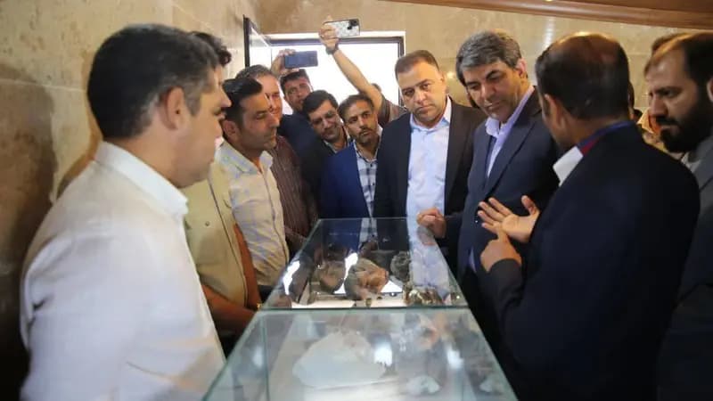 افتتاح نمایشگاه گوهرسنگ و شهاب‌سنگ های ایران در زرند