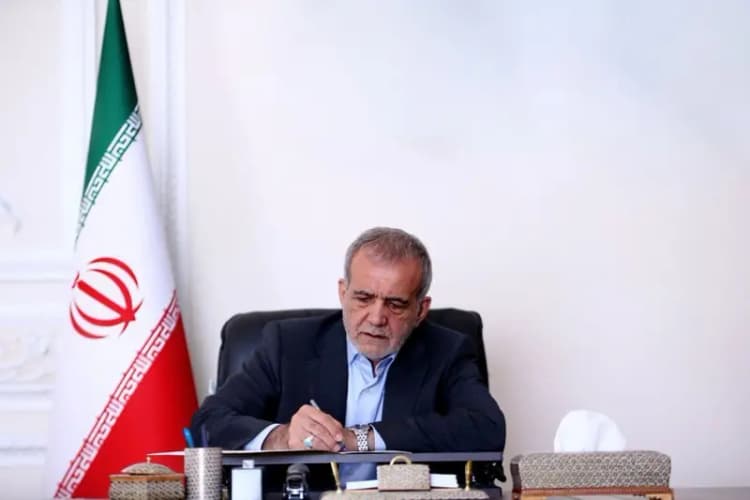 عصبانیت سایت برادر داماد رئیسی از مواضع اخیر سردار باقری 
