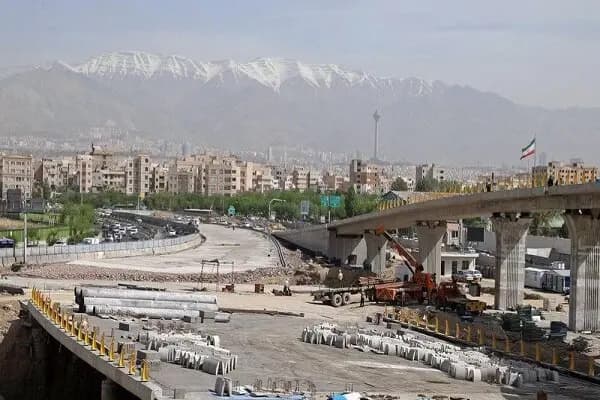 استاندار اصفهان از ارتباط استانداری با پیامک‌های حجاب خبر ندارد؟!/ تشکیل شعبه حمایت از آمران به معروف در اصفهان به چه معنا است؟