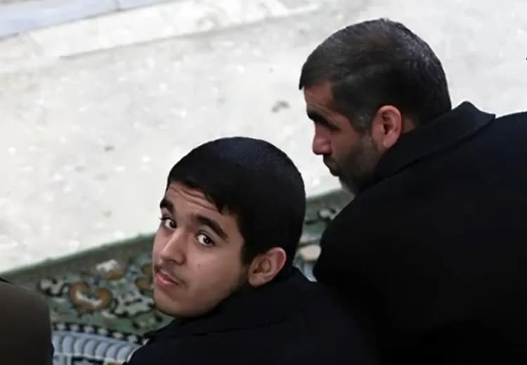 در  سرزمین  ‌دوست

