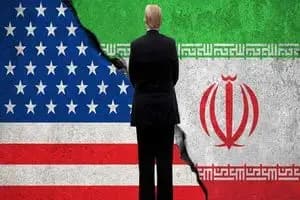 محمد هاشمی: مردم بعد از شنیدن بیماری امام (ره) در کوچه‌ها نشسته بودند، زار می‌زدند