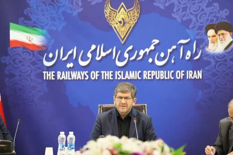 طلا باز هم ریخت/ قیمت جدید طلای جهانی امروز ۹ خرداد ۱۴۰۴