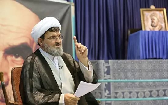 برخی مسئولین و مشتی تندرو مقصر بی‌حجابی هستند